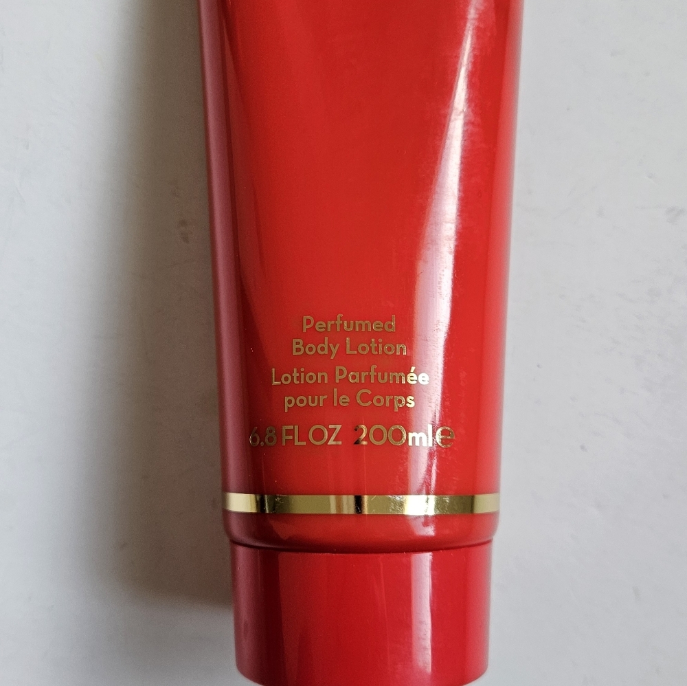 NWT Elizabeth Arden Body Lotion Red Door Moisturizer Gift Mom Present Aunt BFF - Picture 11 of 12